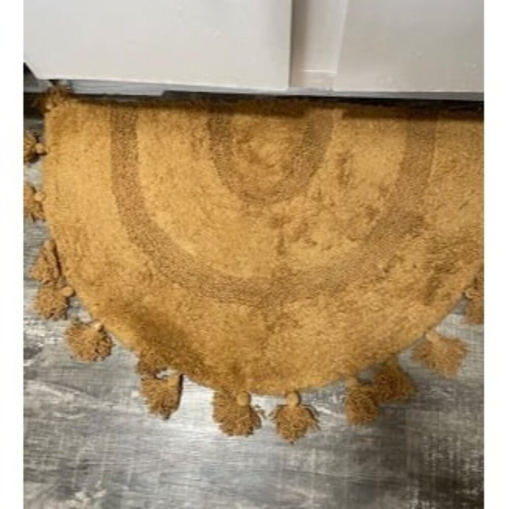 New Half Circle Boho Bathroom Rugs with Tassels 100% Cotton Hand-Woven Bath Mat